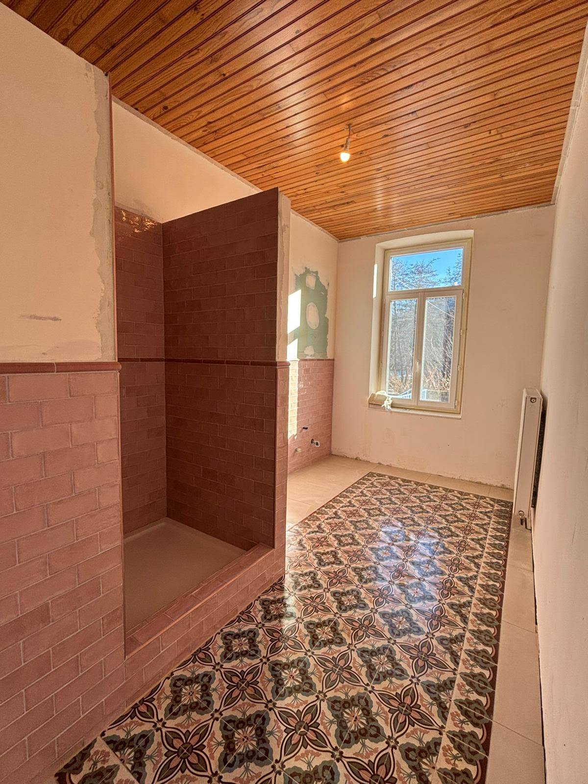 Isolation et rénovation de salle de bain à Tassin la demi lune